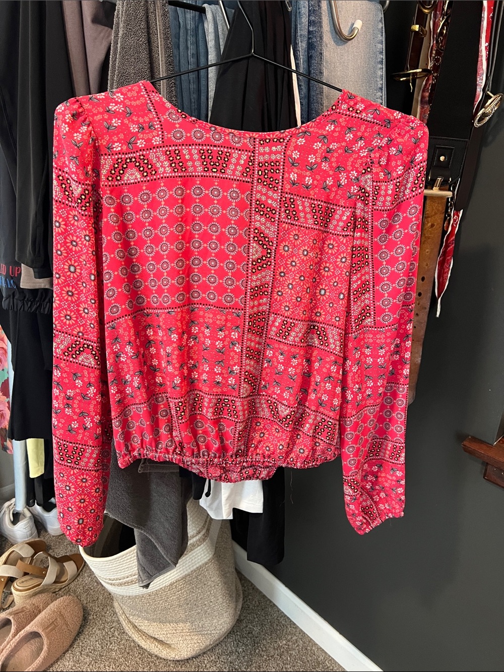 LOFT Pink Red Patterned Long-Sleeve Blouse
